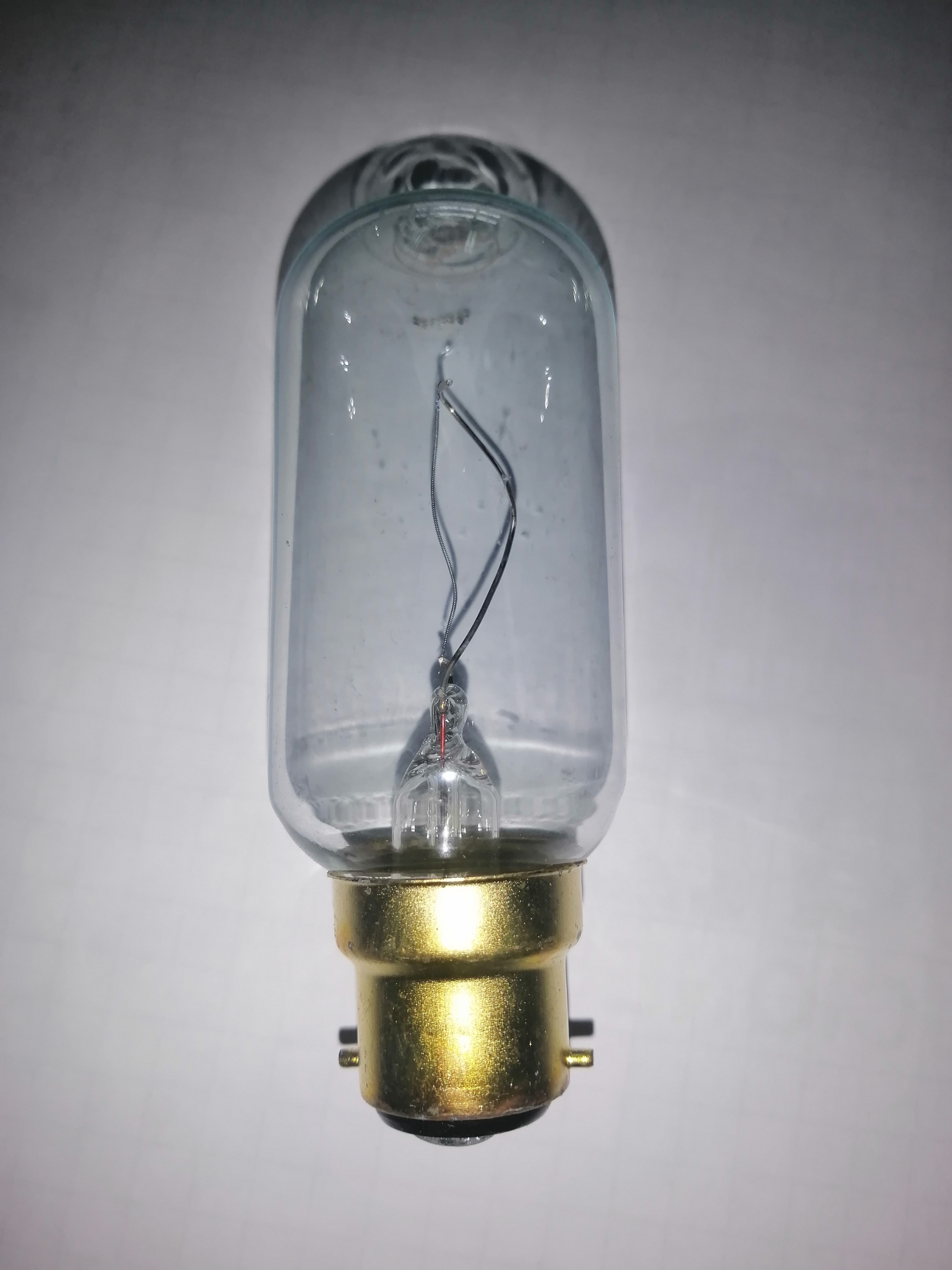 Ampolleta 24V - 60W  (B22)